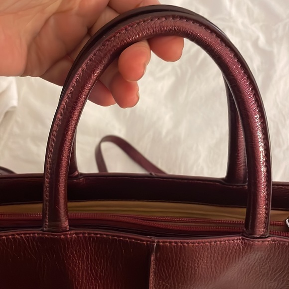 Hobo Maroon Patent Leather three Compartment Satchel/Crossbody - Picture 4 of 13